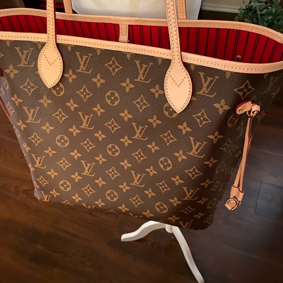 Authentic Louis Vuitton Neverfull MM like new *no pouch* - Picture 10 of 16